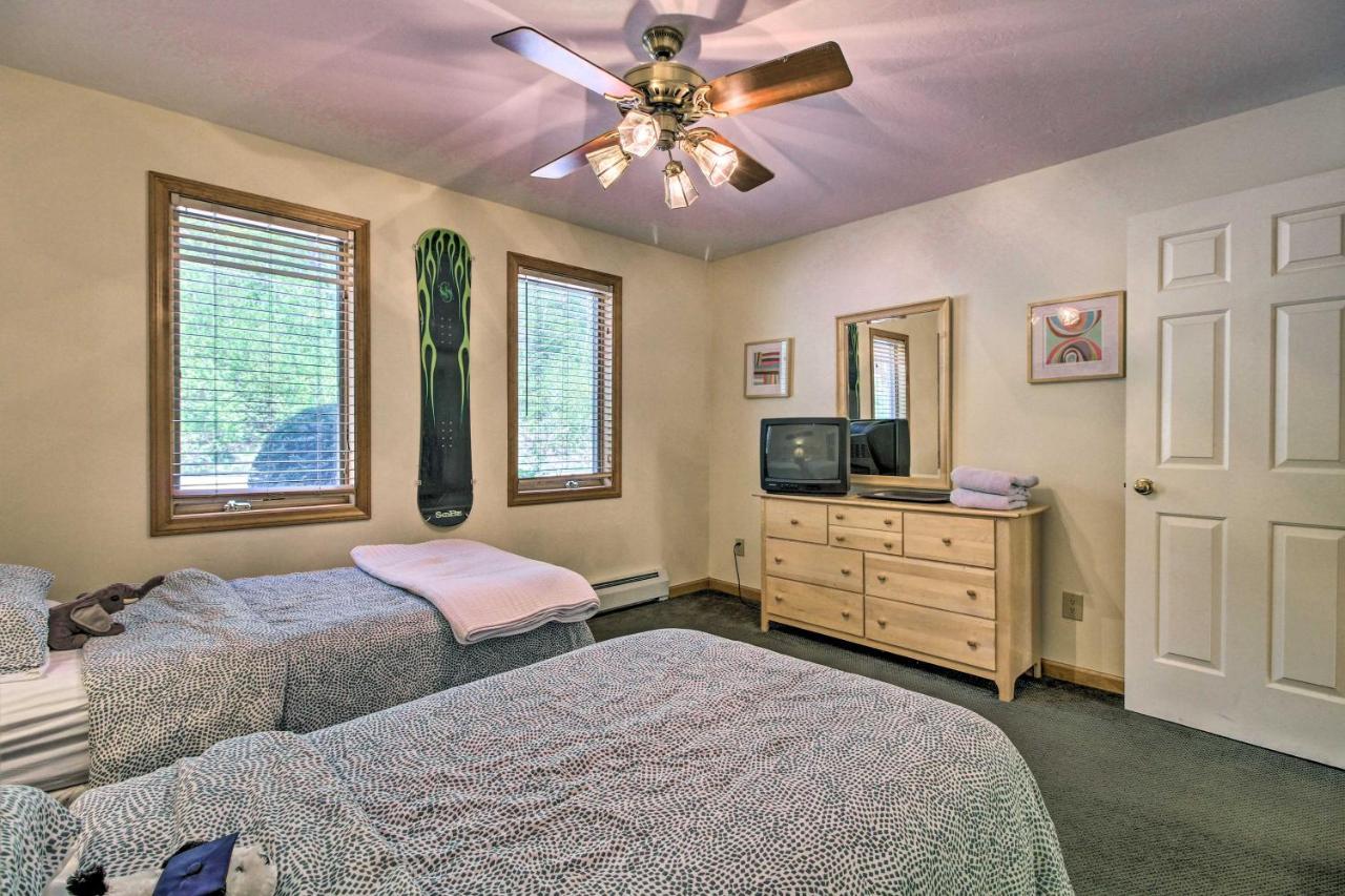 Timber Creek Townhome With 2 Decks And Mtn Views! West Dover Esterno foto