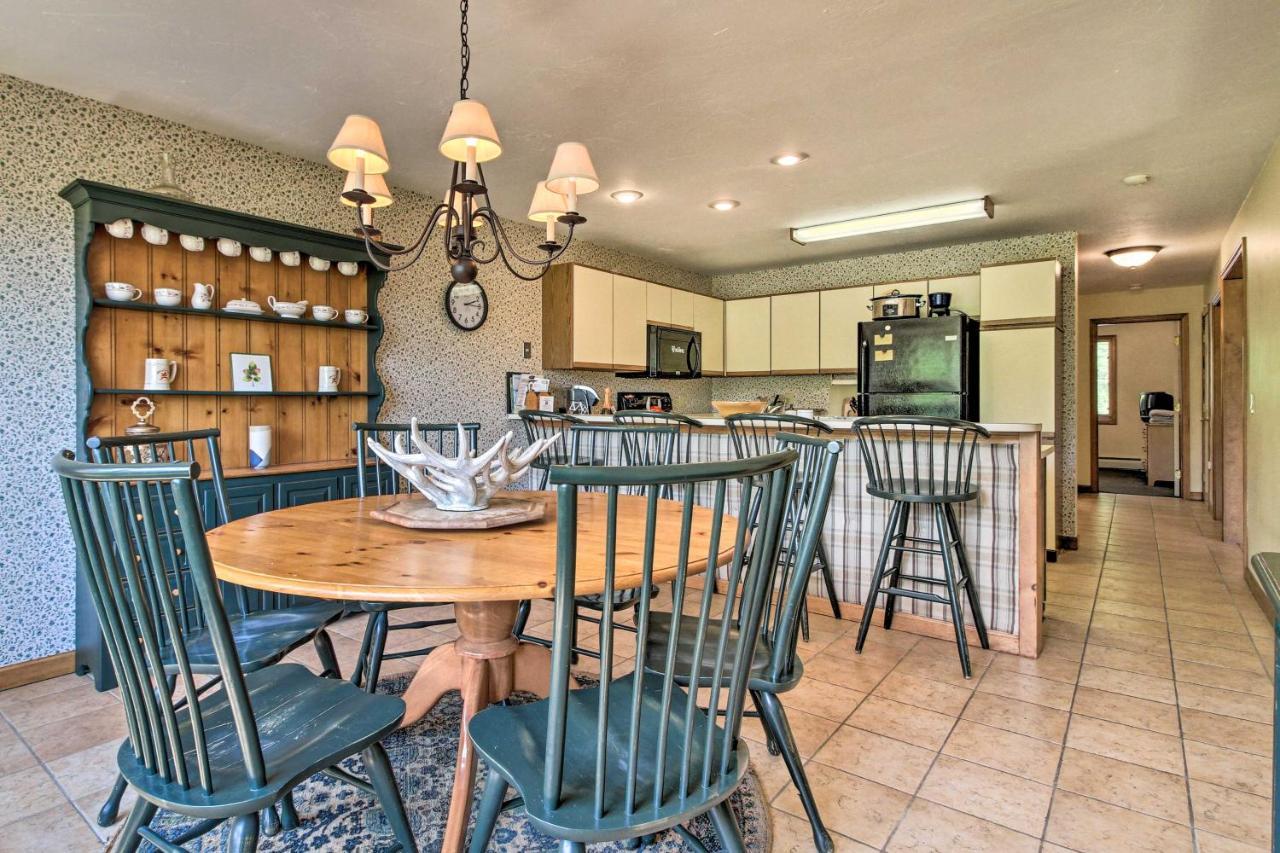 Timber Creek Townhome With 2 Decks And Mtn Views! West Dover Esterno foto