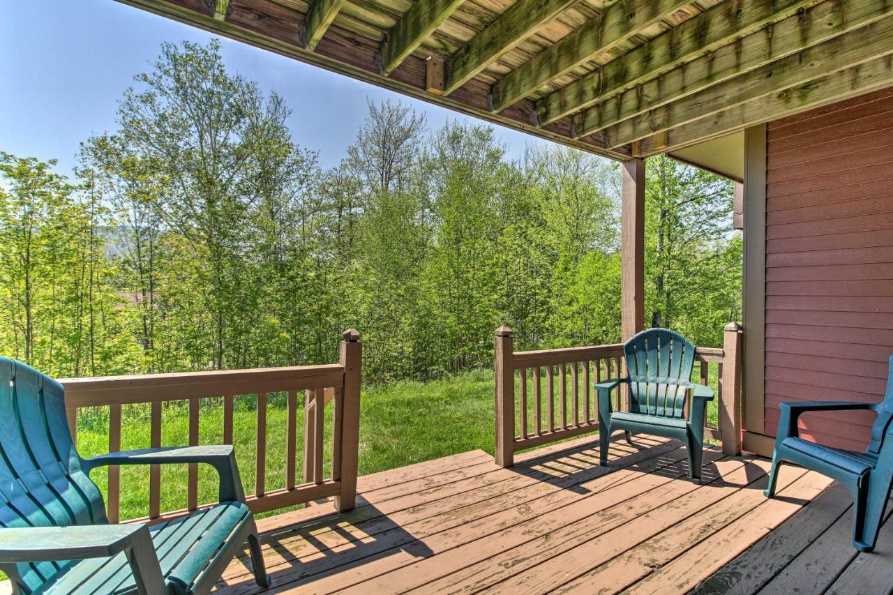 Timber Creek Townhome With 2 Decks And Mtn Views! West Dover Esterno foto